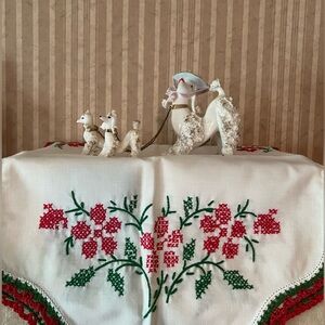 Vantage poodle figurine